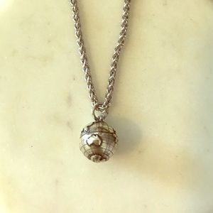 ⚜️James Avery Globe Necklace⚜️
